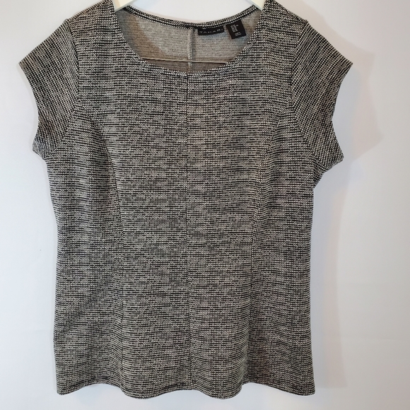 Tahari Sleeveless blouse - Picture 1 of 7